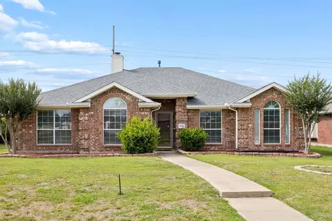 3725 Rosewood Ln, Sachse, TX 75048