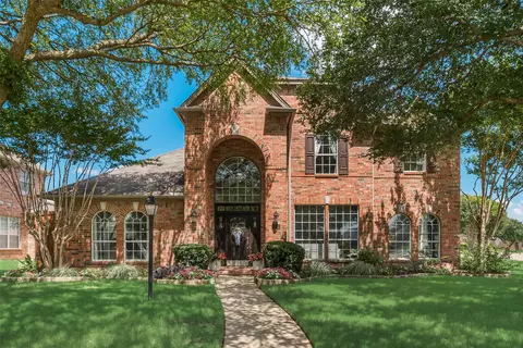 6802 Lochmoor Ln, Garland, TX 75044