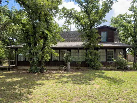 1102 NE 23rd St, Mineral Wells, TX 76067