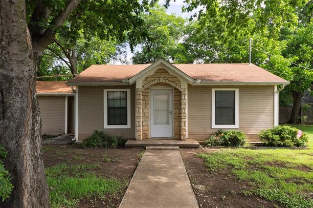 313 N Roe St, White Settlement, TX 76108