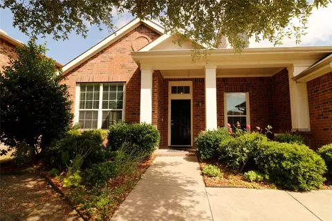 1112 Kimbro Dr, Forney, TX 75126