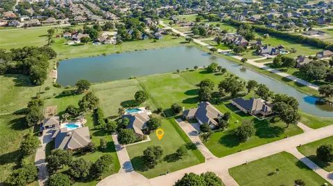 104 Island Cir, Shady Shores, TX 76208