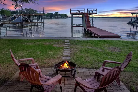 124 Harbor Dr, Gun Barrel City, TX 75156