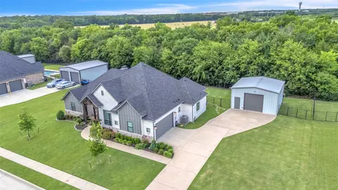 1014 Rennard St, Caddo Mills, TX 75135