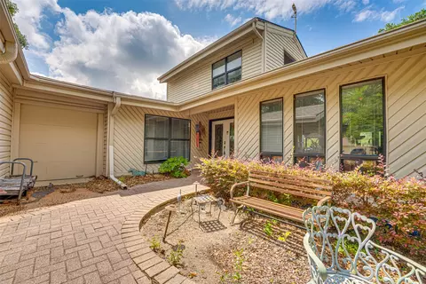 333 Columbia Dr, Rockwall, TX 75032