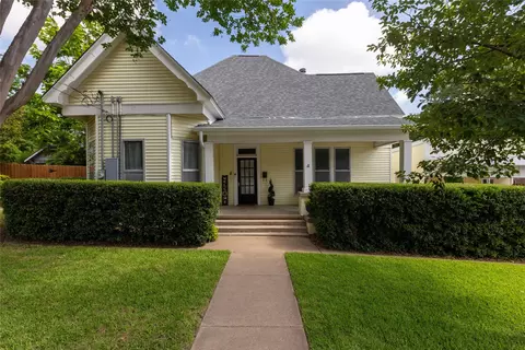 412 W Josephine St, Weatherford, TX 76086