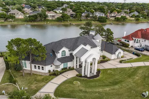 656 Timbercrest Cir, Highland Village, TX 75077