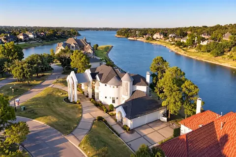 656 Timbercrest Cir, Highland Village, TX 75077