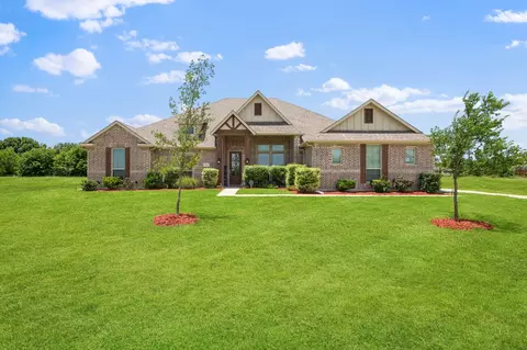 583 Crystal Lake Ln, Red Oak, TX 75154