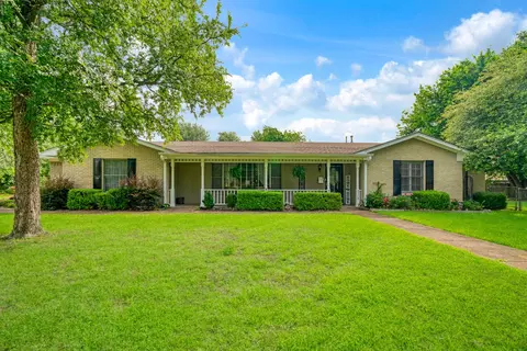 3175 Laurel Ln, Paris, TX 75460
