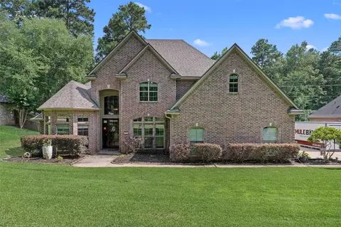 5005 Willow Chase Dr, Benton, LA 71006