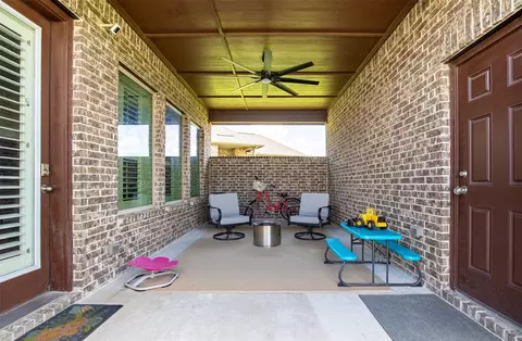 Exterior - 721 Matchbox St, Argyle, TX 76226 photo 3 of 6