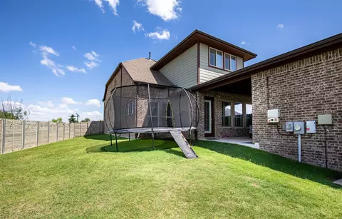Exterior - 721 Matchbox St, Argyle, TX 76226 photo 4 of 6