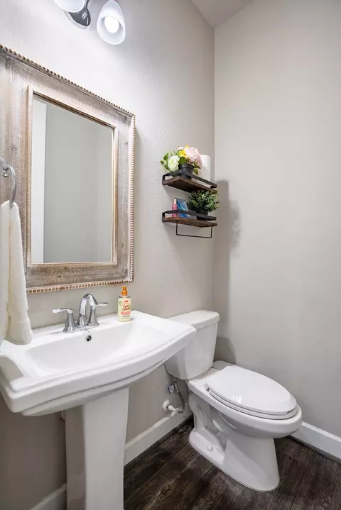 Bath - 721 Matchbox St, Argyle, TX 76226 photo 4 of 5