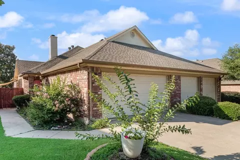 3205 Cape Cod Ct, Arlington, TX 76017