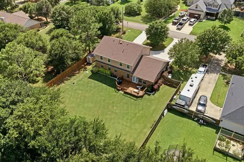 2230 Lake Coves Dr, Flower Mound, TX 75022