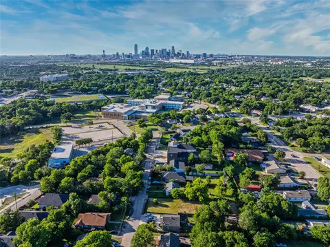 816 Lambert St, Dallas, TX 75203
