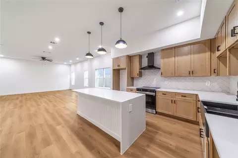 816 Lambert St, Dallas, TX 75203