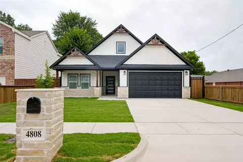 4808 Sunshine Dr, Fort Worth, TX 76105