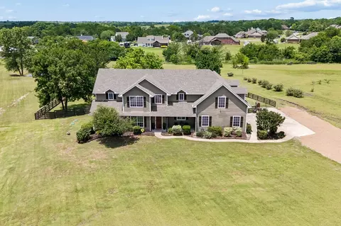 117 Galvan Ln, Van Alstyne, TX 75495