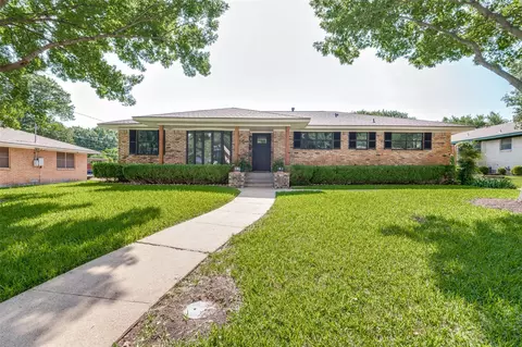 816 Misty Glen Dr, Desoto, TX 75115
