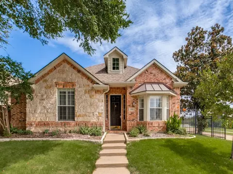 3500 Christopher Ln, Richardson, TX 75082