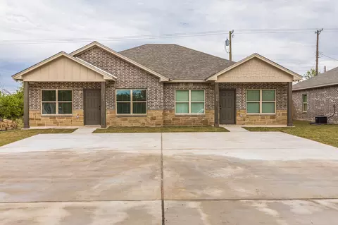 602 Washington St, Mcgregor, TX 76657
