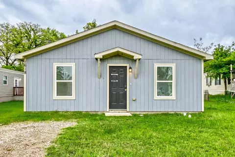 1618 Gale Dr, Pelican Bay, TX 76020