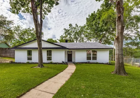 1701 Woodlawn Pkwy, Mesquite, TX 75149