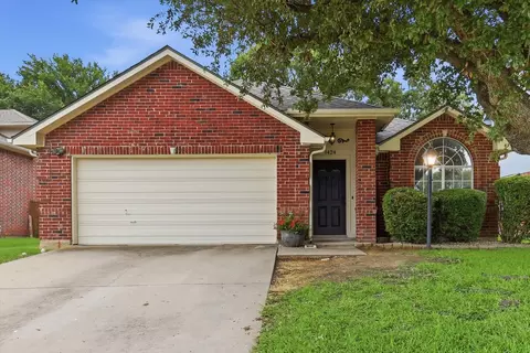 1424 Ridgecreek Dr, Lewisville, TX 75067
