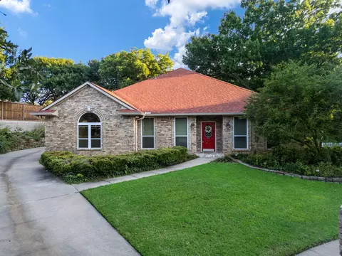 1628 Snowmass Pl, Lewisville, TX 75077