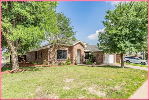 8505 Santa Ana Dr, Fort Worth, TX 76131