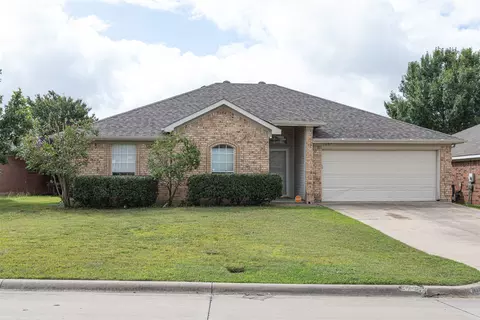 1807 Bertram Dr, Mansfield, TX 76063