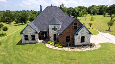 303 Celtic Rd, Howe, TX 75459