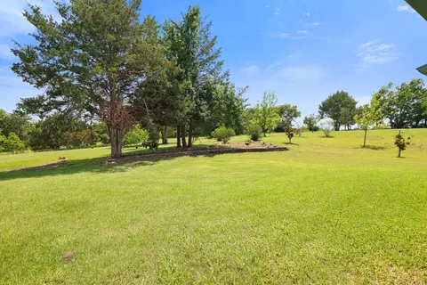 Exterior - 303 Celtic Rd, Howe, TX 75459 photo 6 of 7