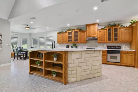 Kitchen - 303 Celtic Rd, Howe, TX 75459 photo 1 of 3