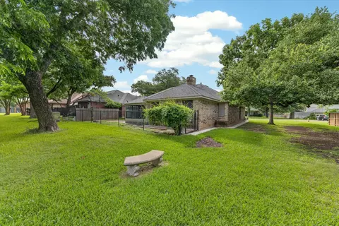 Exterior - 3601 Willow Bend Cir, Waco, TX 76708 photo 5 of 5