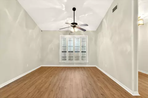 Living - 3601 Willow Bend Cir, Waco, TX 76708 photo 2 of 4