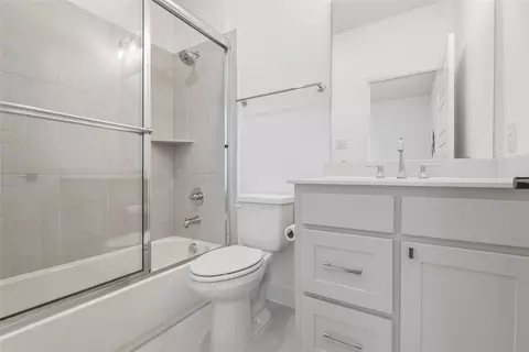Bath - 2360 Fallsview Ct, Prosper, TX 75078 photo 5 of 5