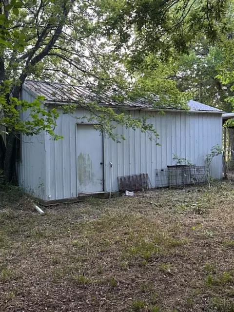200 E Locust St, Celeste, TX 75423 photo 6