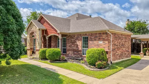 109 Portales Dr, Aledo, TX 76008