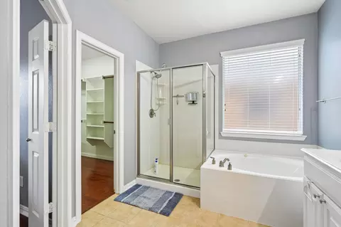 Bath - 12308 Durango Root Dr, Fort Worth, TX 76244 photo 2 of 5