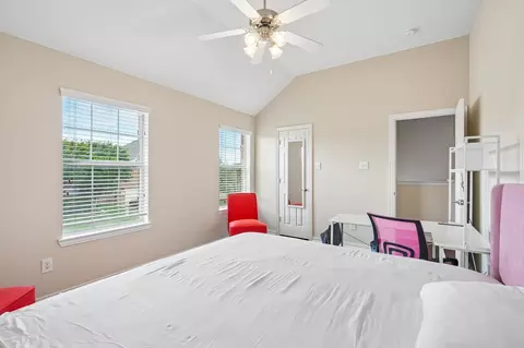 Bedroom - 12308 Durango Root Dr, Fort Worth, TX 76244 photo 4 of 8
