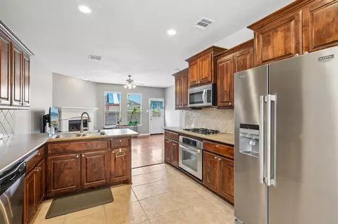 Kitchen - 12308 Durango Root Dr, Fort Worth, TX 76244 photo 1 of 3