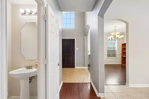 Entry Way - 12308 Durango Root Dr, Fort Worth, TX 76244 photo 3 of 7
