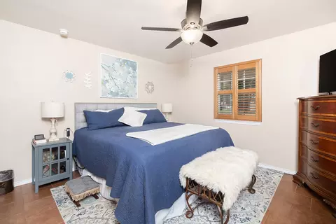 Bedroom - 307 E Loop Dr, Brady, TX 76825 photo 2 of 3