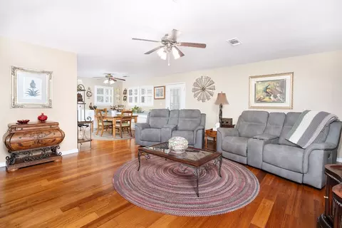 Living - 307 E Loop Dr, Brady, TX 76825 photo 2 of 2