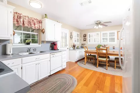 Kitchen - 307 E Loop Dr, Brady, TX 76825 photo 4 of 4