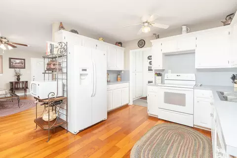 Kitchen - 307 E Loop Dr, Brady, TX 76825 photo 1 of 4