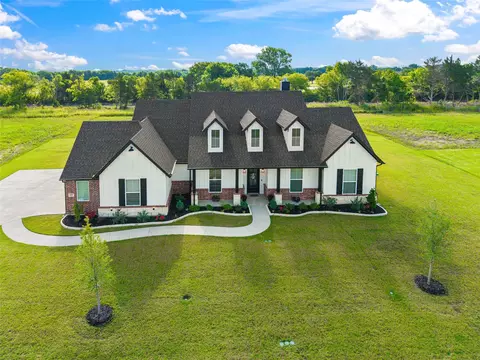 133 Aiden Dr, Waxahachie, TX 75165